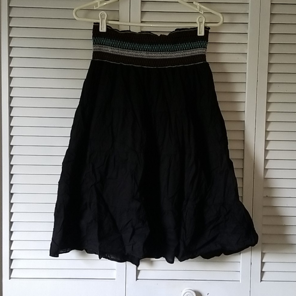 Black Embroidered Waist Peasant Skirt